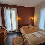 Apartment Les Sureaux, Le Charme Du Centre De