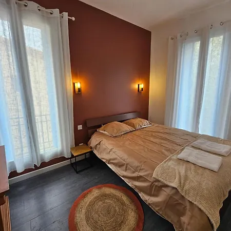 Les Sureaux, Le Charme Du Centre De Lejlighed *