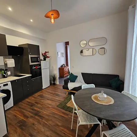 Les Sureaux, Le Charme Du Centre De Perpignan