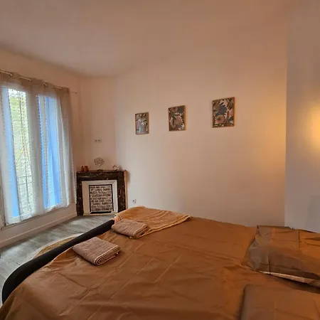 Les Sureaux, Le Calme Du Centre De Perpignan